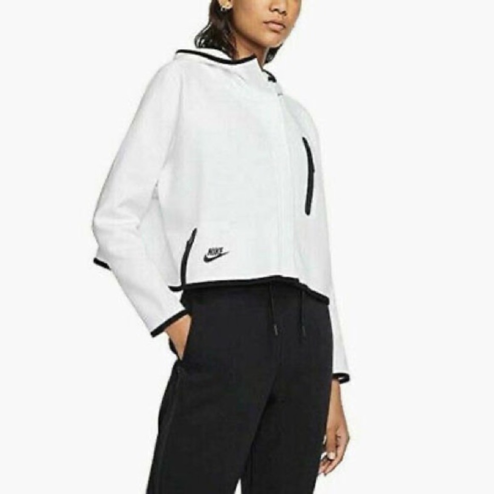 Cropped Nike fleece hoodie